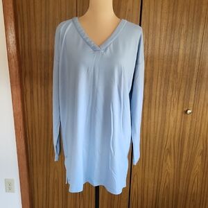 Light Blue V-Neck Women's Tunic. XL Tall